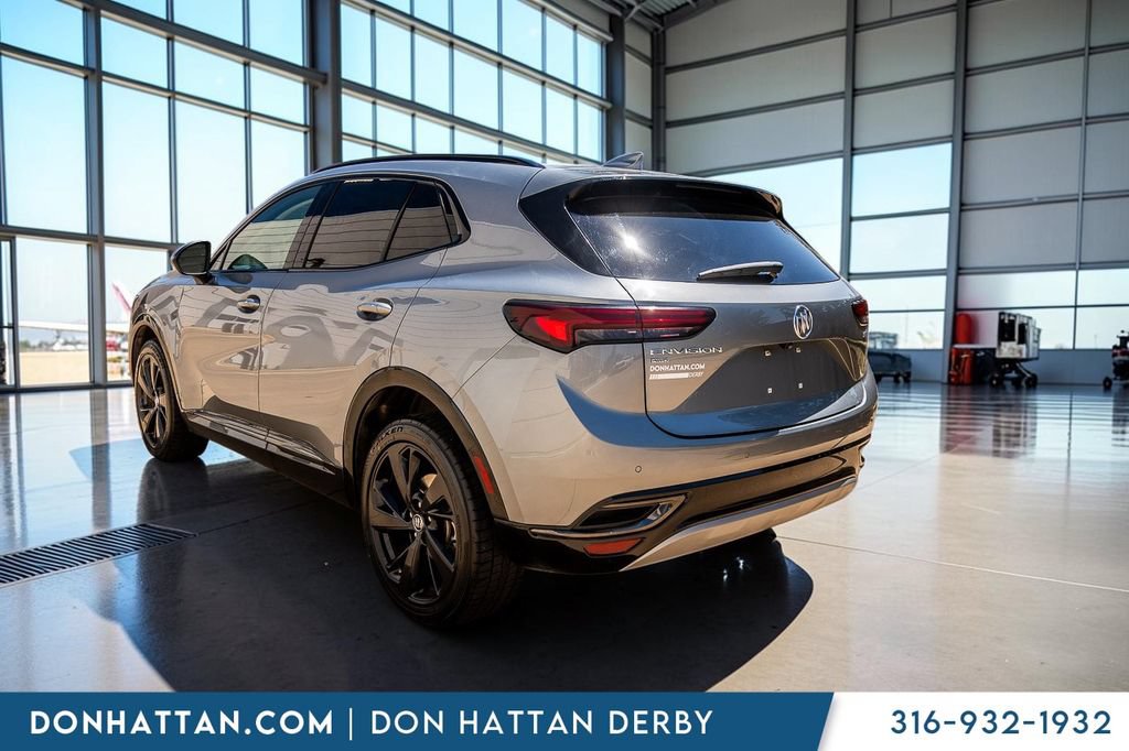 Used 2023 Buick Envision Essence w/ Sport Touring Package AWD/4WD image 28