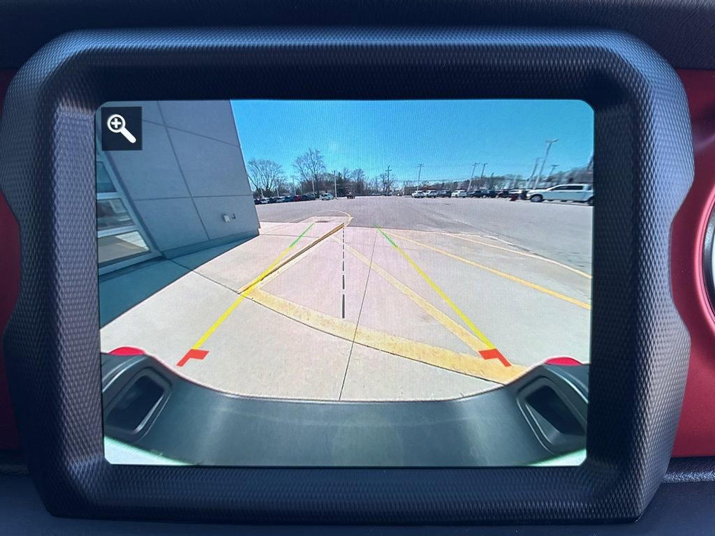 Used 2022 Jeep Gladiator Rubicon w/ Cold Weather Group AWD/4WD image 32