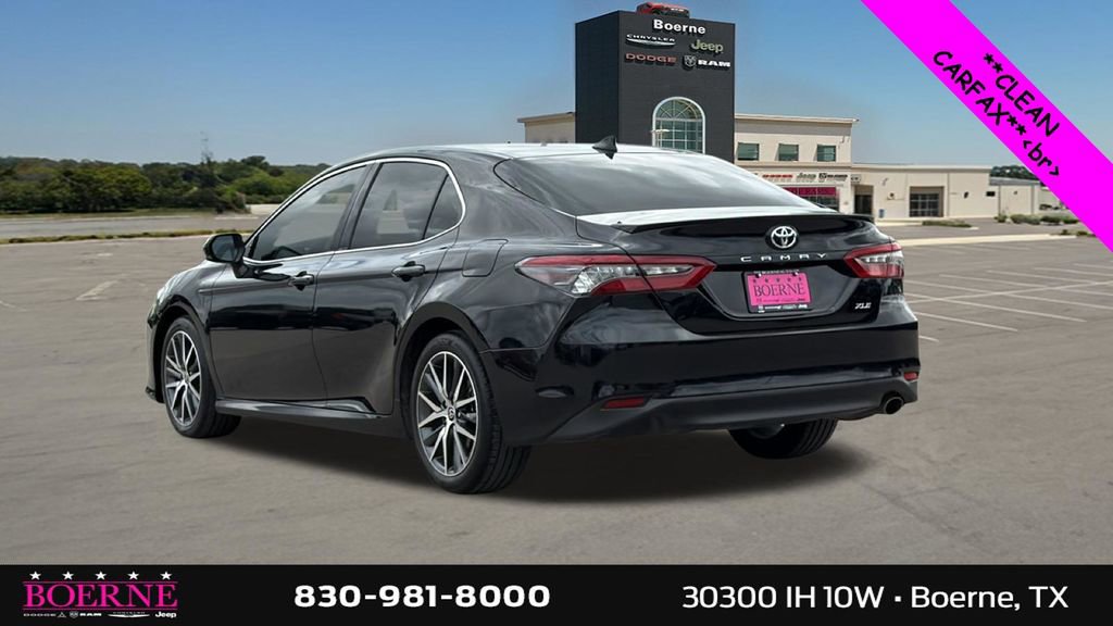 Used 2024 Toyota Camry XLE FWD image 5