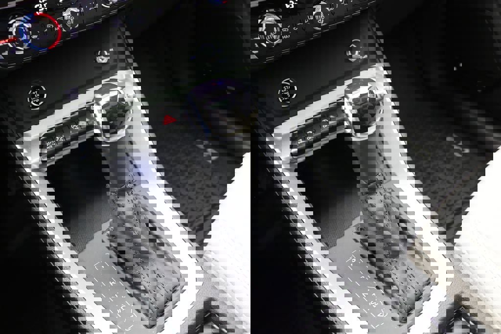 Used 2022 Audi Q3 2.0T Premium Plus image 27