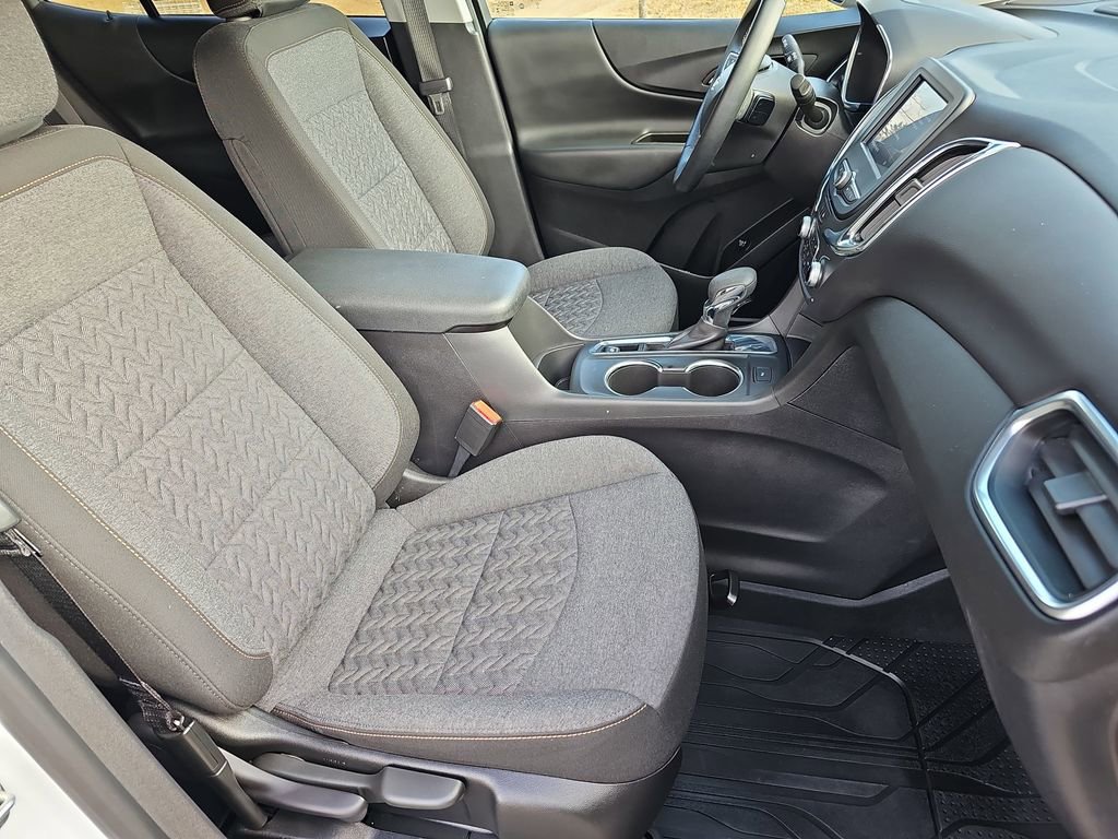 Used 2023 Chevrolet Equinox LT image 12