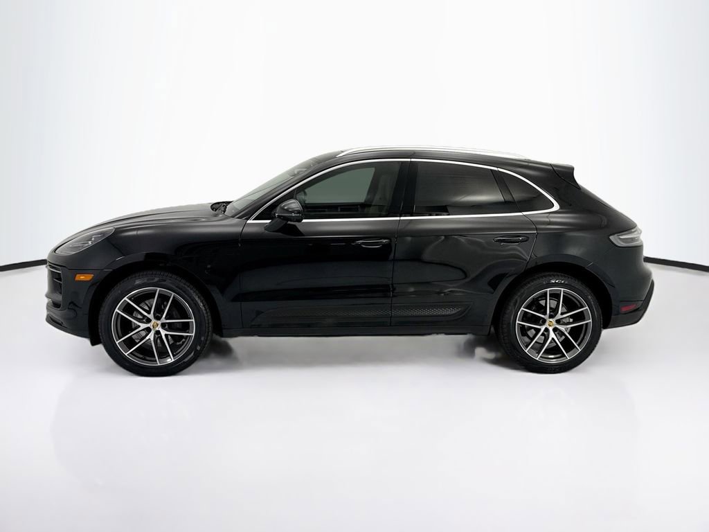 Used 2022 Porsche Macan AWD/4WD image 8
