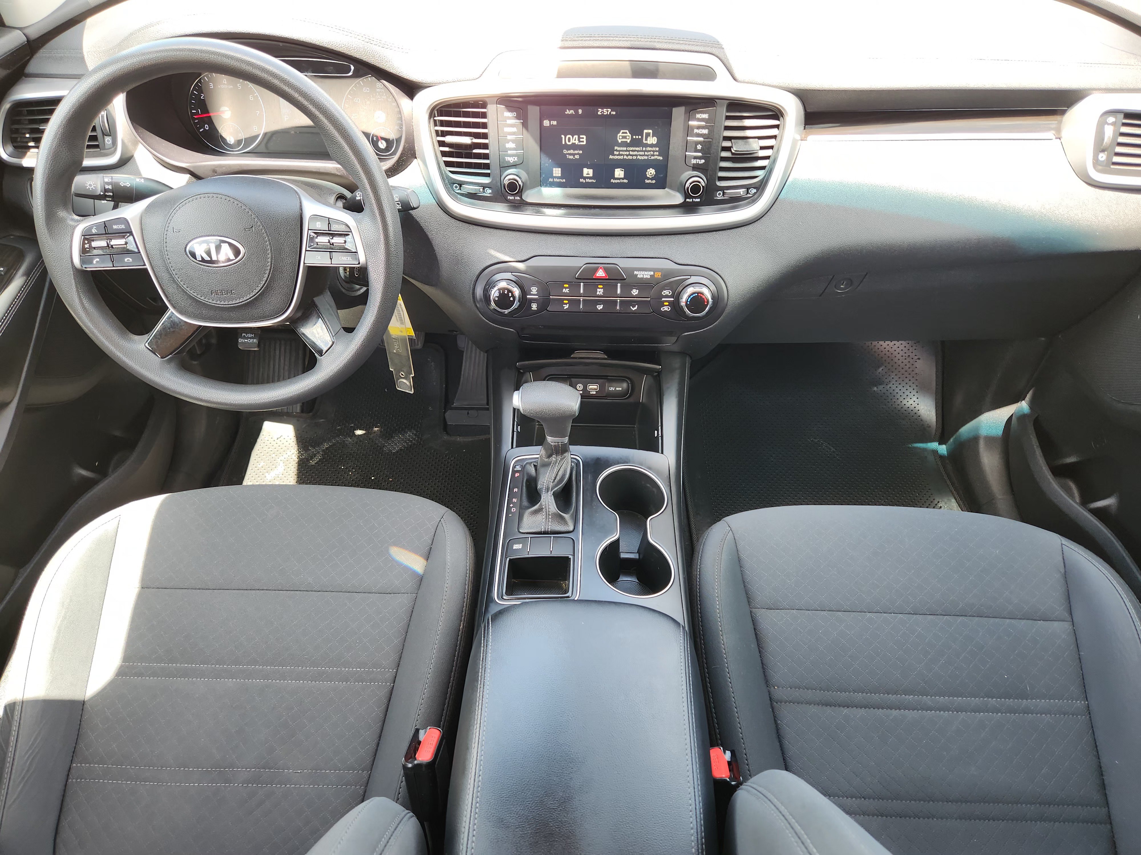 Used 2020 Kia Sorento L FWD image 25