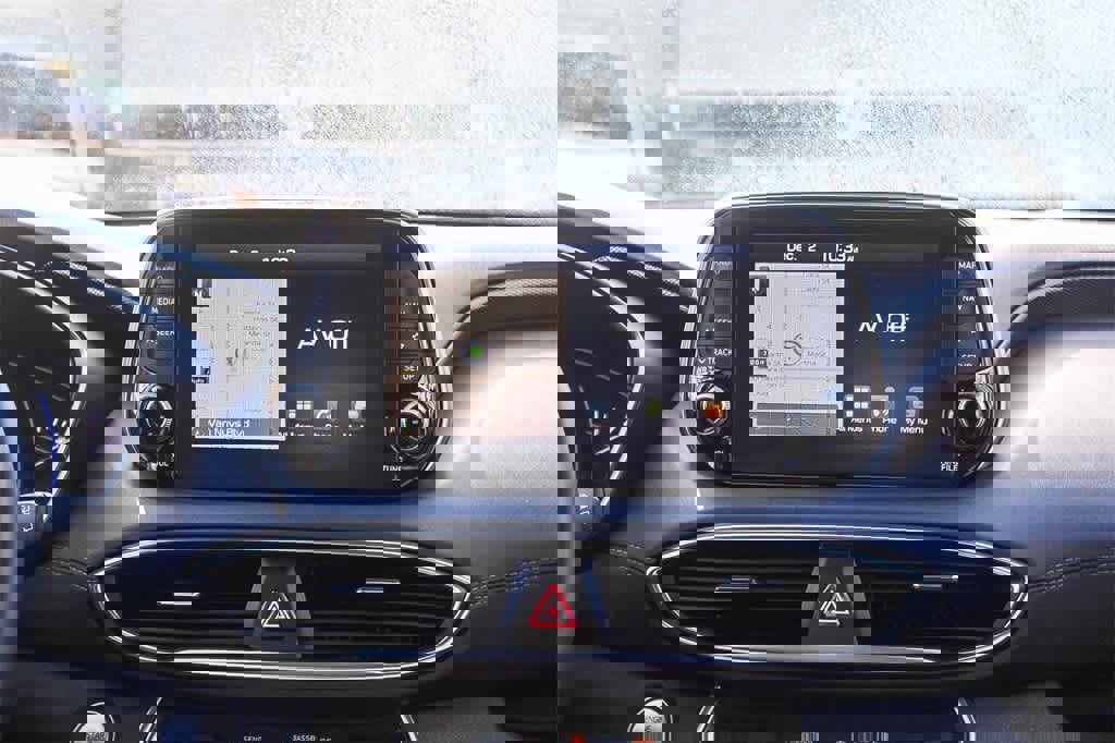 Certified 2020 Hyundai Santa Fe Limited image 21