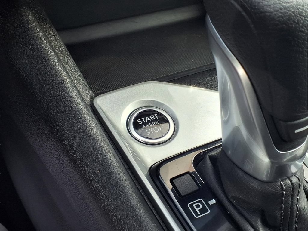 Used 2025 Nissan Altima 2.5 SV FWD image 16