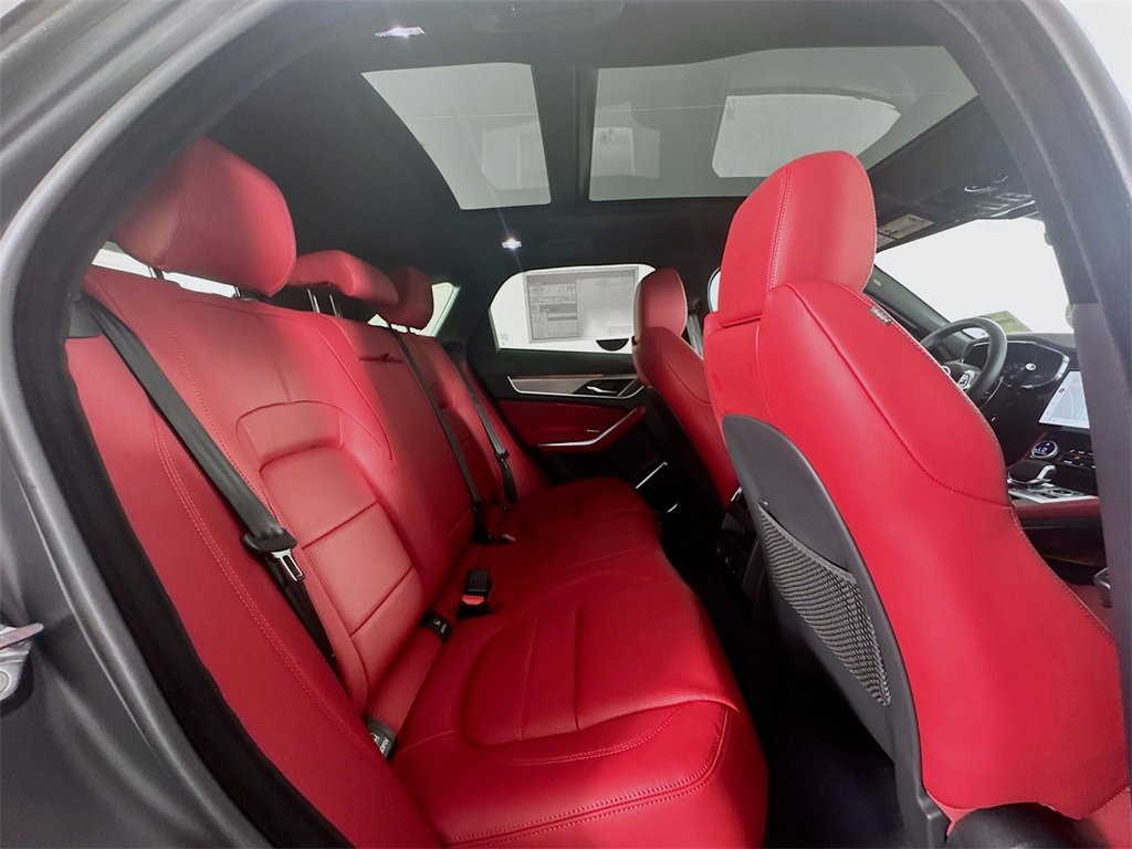 New 2026 Jaguar F-PACE R-Dynamic S image 27
