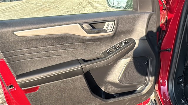 Certified 2022 Ford Escape SE w/ Convenience Package image 9