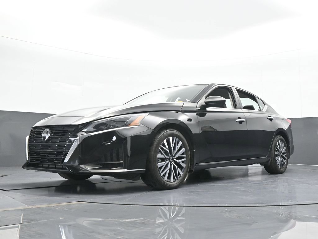 Used 2024 Nissan Altima 2.5 SV image 88