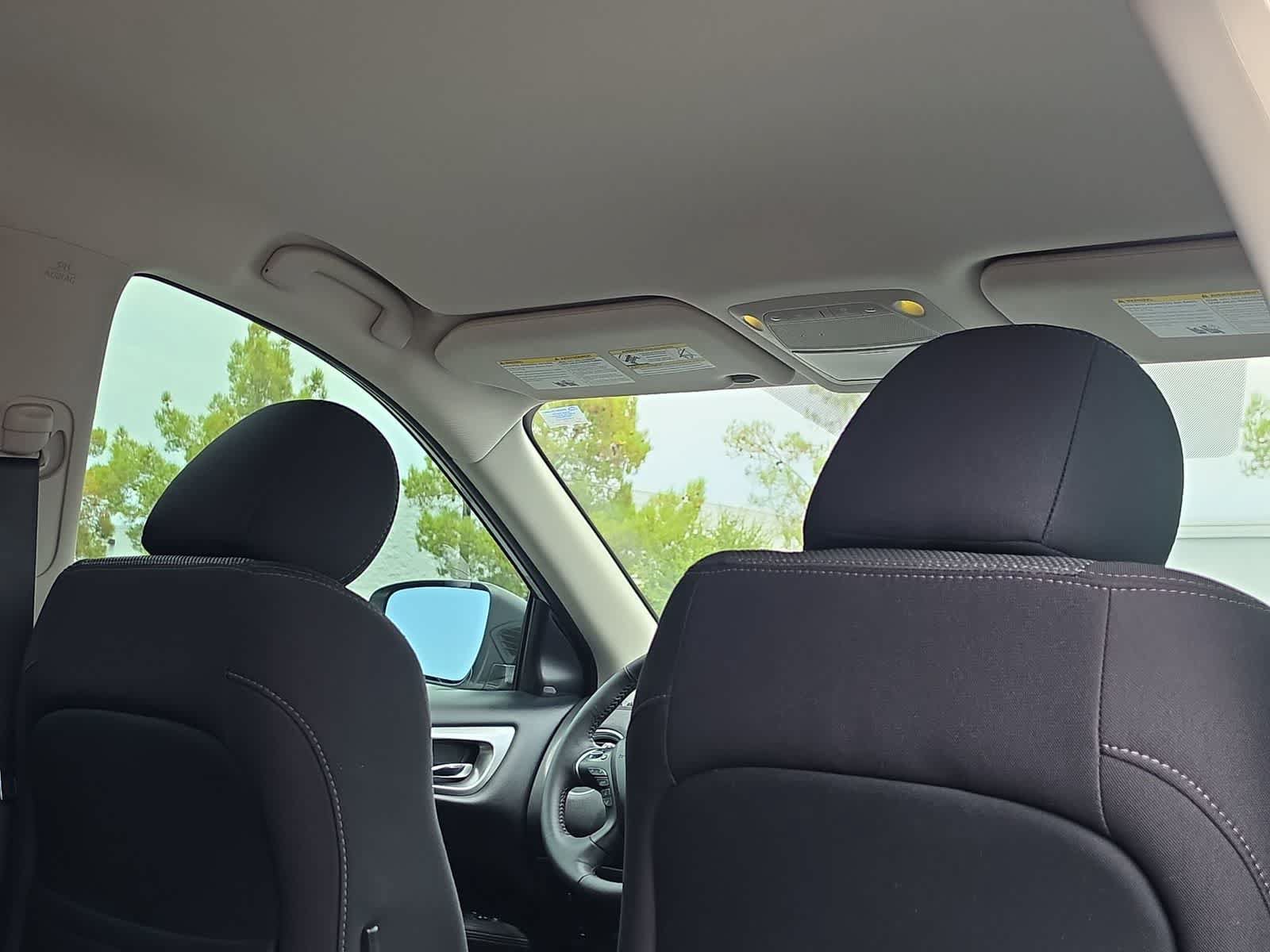 Used 2020 Nissan Pathfinder SV FWD image 16