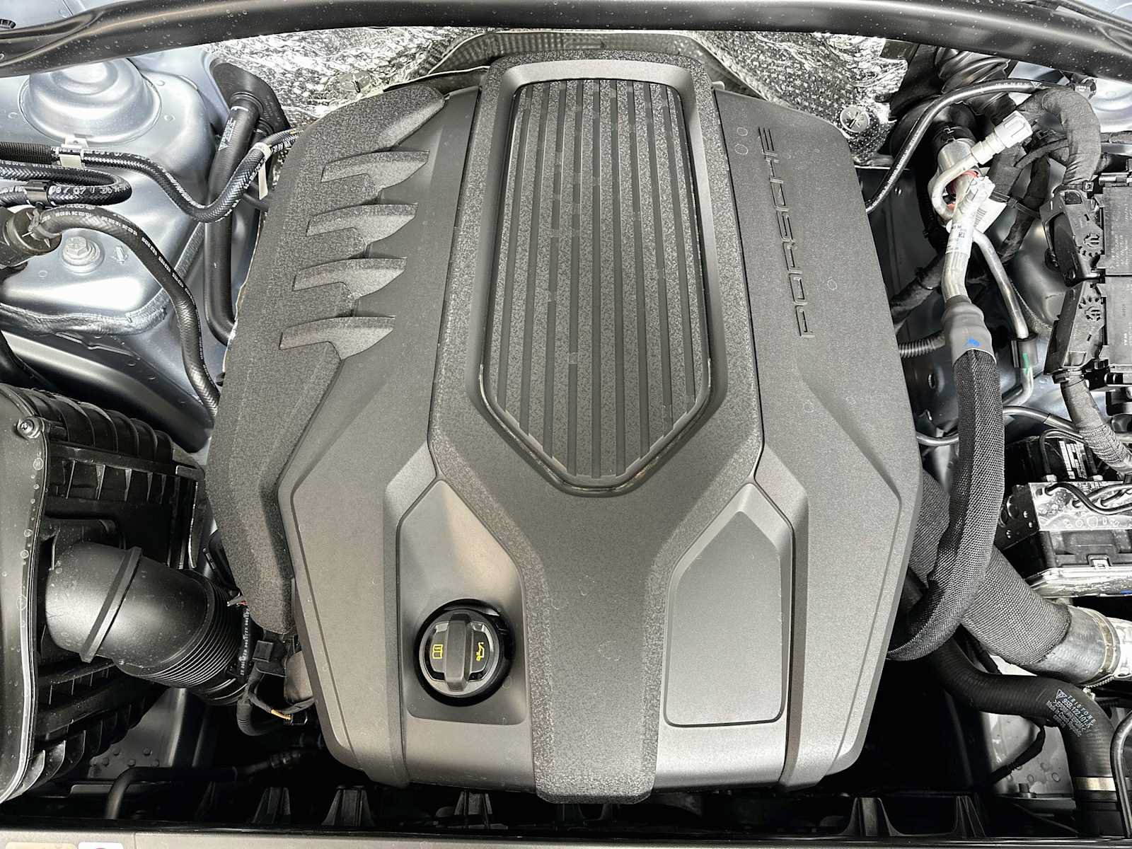 New 2026 Porsche Macan AWD/4WD image 31