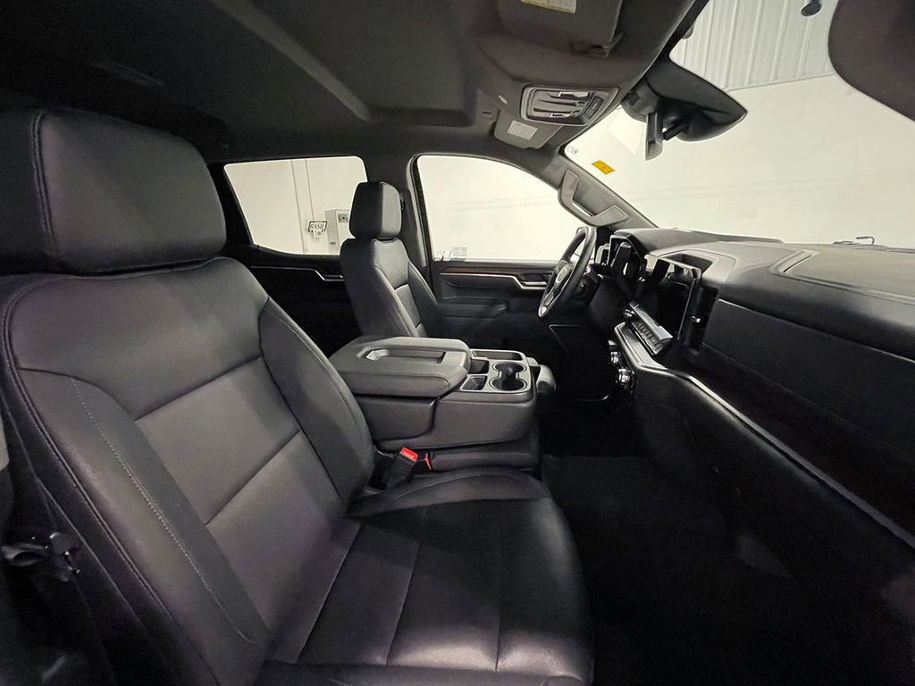 Used 2026 GMC Sierra 1500 SLT AWD/4WD image 26