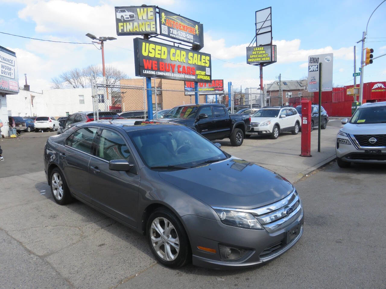 Used 2012 Ford Fusion SE image 3