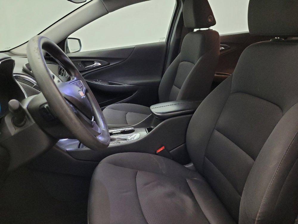 Used 2020 Chevrolet Malibu LT image 17