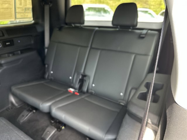 Used 2026 Hyundai Santa Fe SEL FWD image 31