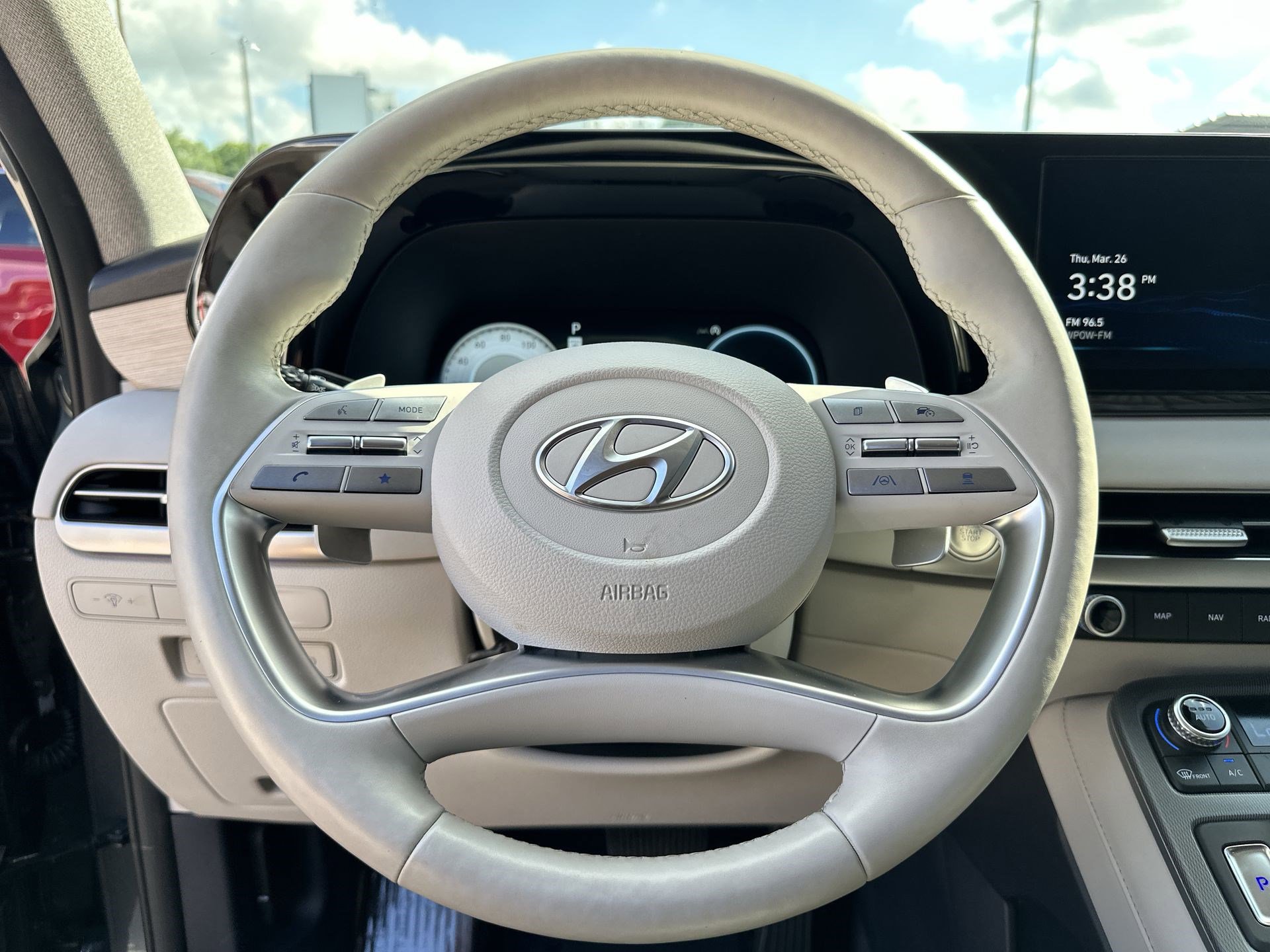 Used 2024 Hyundai Palisade Limited image 11