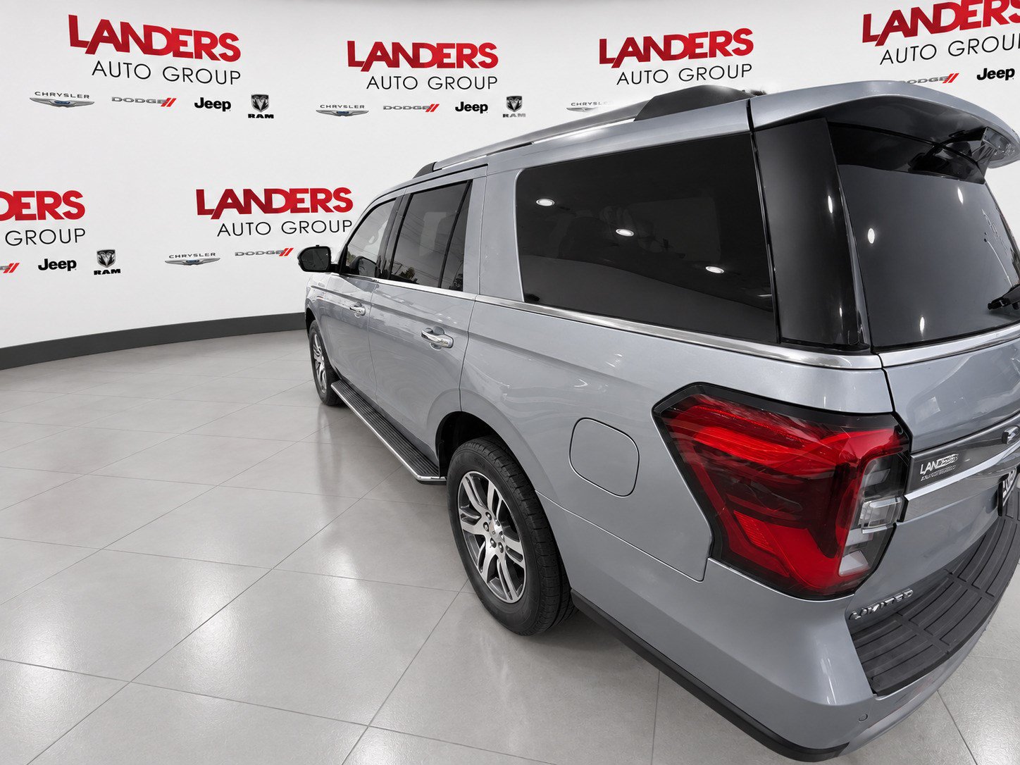 Certified 2022 Ford Expedition Limited RWD image 6