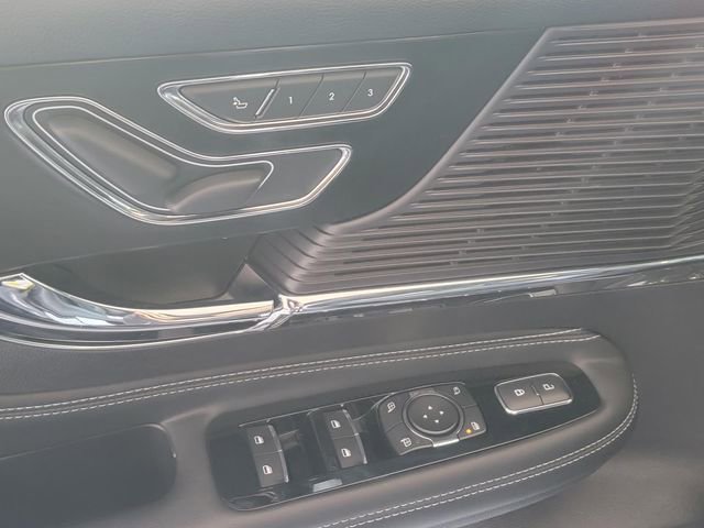 Used 2022 Lincoln Corsair Reserve w/ Elements Package image 7