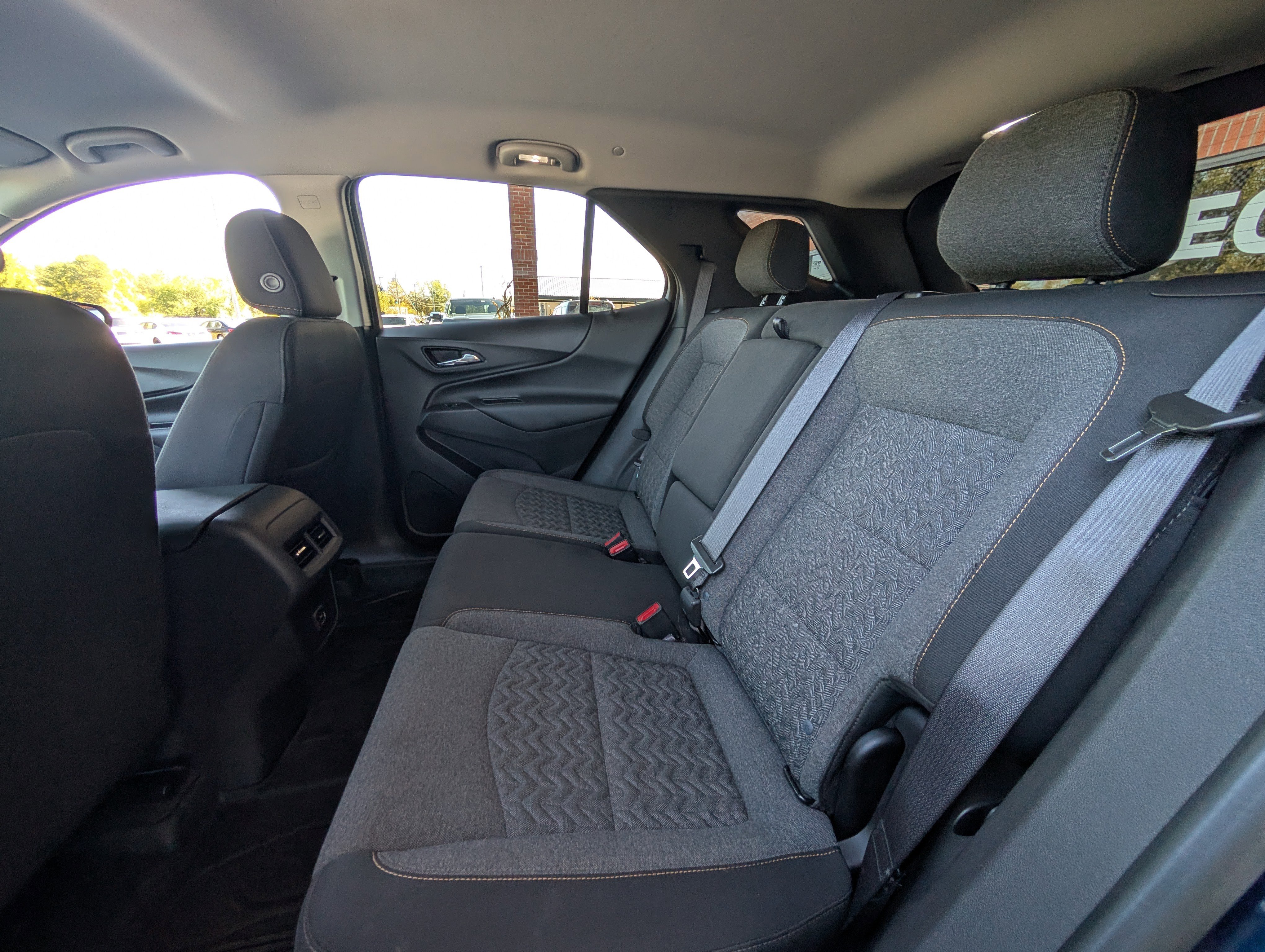 Used 2022 Chevrolet Equinox LT w/ LPO, Floor Liner Package image 30