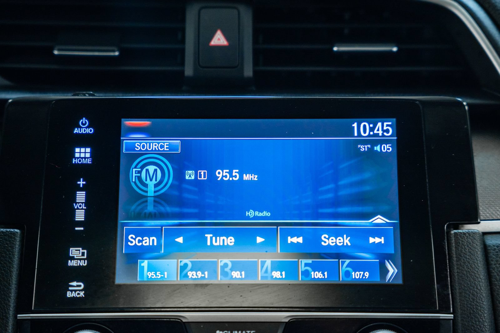 Used 2018 Honda Civic EX image 18