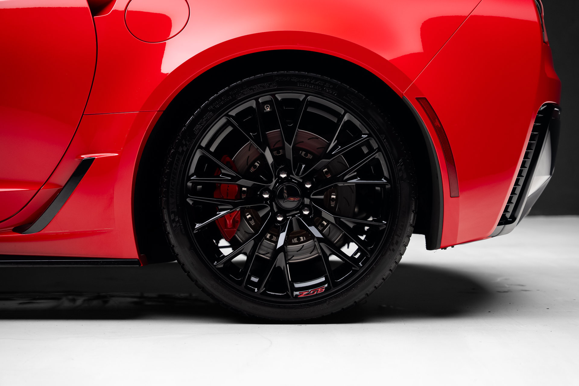 Used 2016 Chevrolet Corvette Z06 w/ 3LZ Preferred Equipment Group RWD image 22
