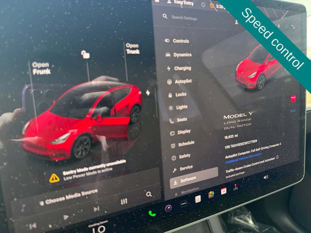 Used 2025 Tesla Model Y Long Range AWD/4WD image 10