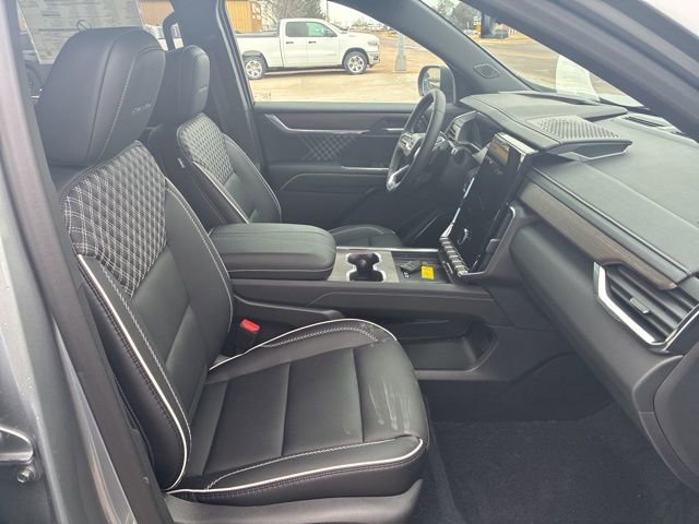 Used 2025 GMC Acadia Denali w/ LPO, Floor Liner Package image 21