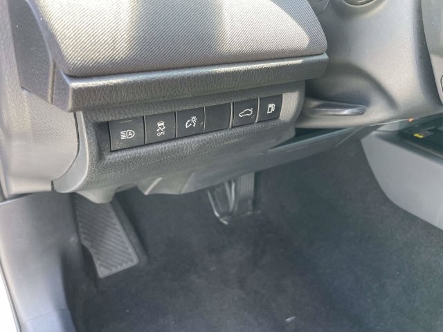 Used 2025 Toyota Camry LE w/ Convenience Package FWD image 21