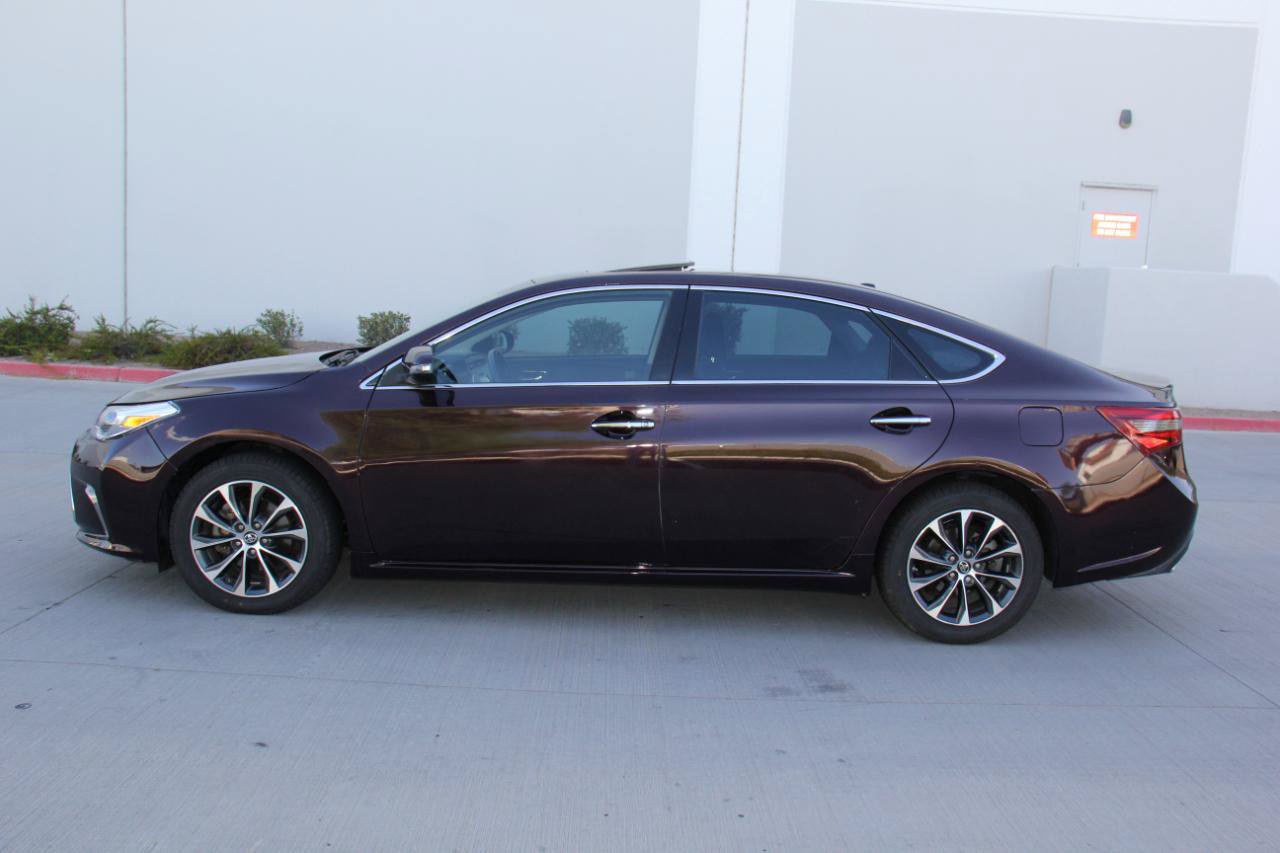 Used 2016 Toyota Avalon XLE Premium FWD image 8