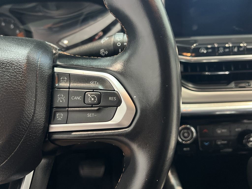 Used 2022 Jeep Compass Limited image 31