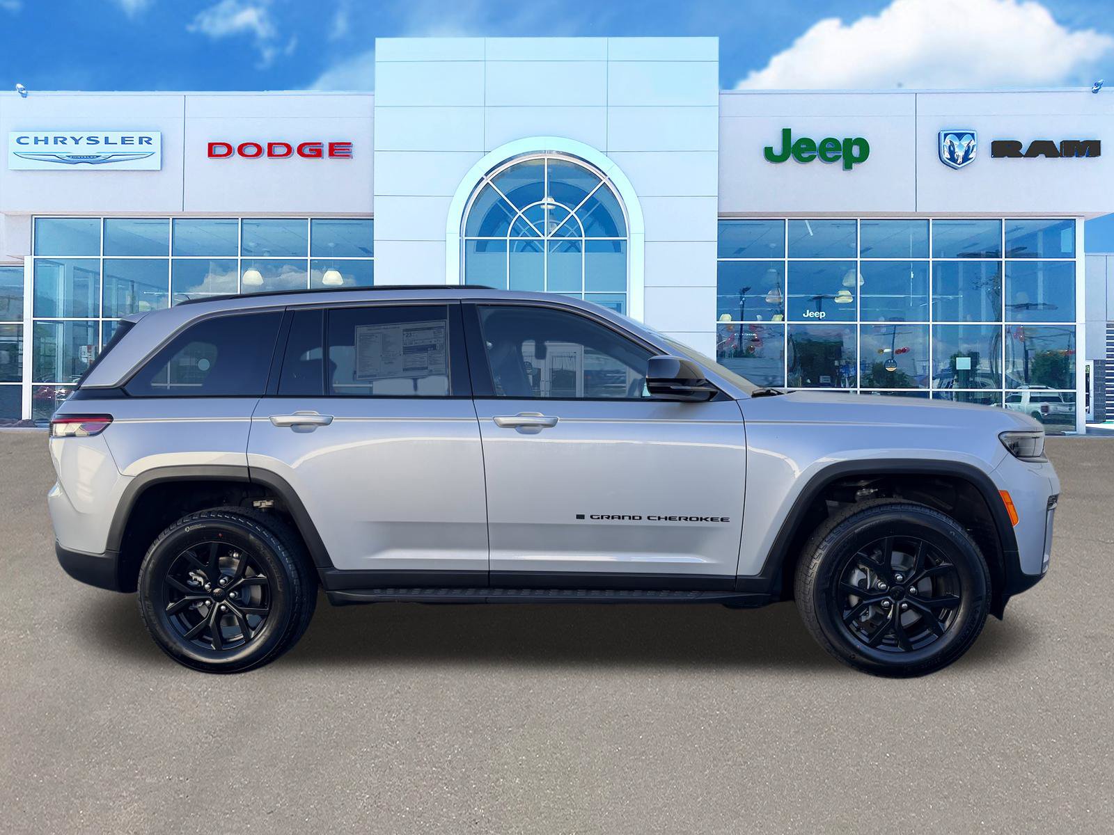 New 2026 Jeep Grand Cherokee Altitude RWD image 12