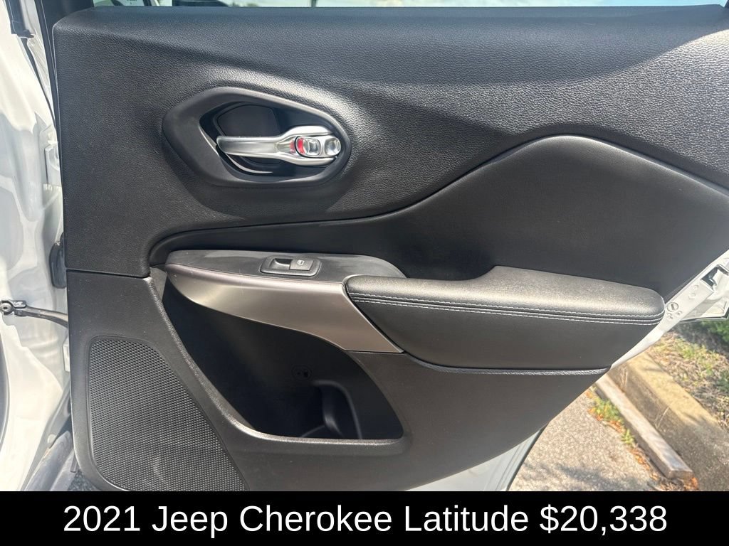 Used 2021 Jeep Cherokee Latitude w/ Mobile Office Group AWD/4WD image 19