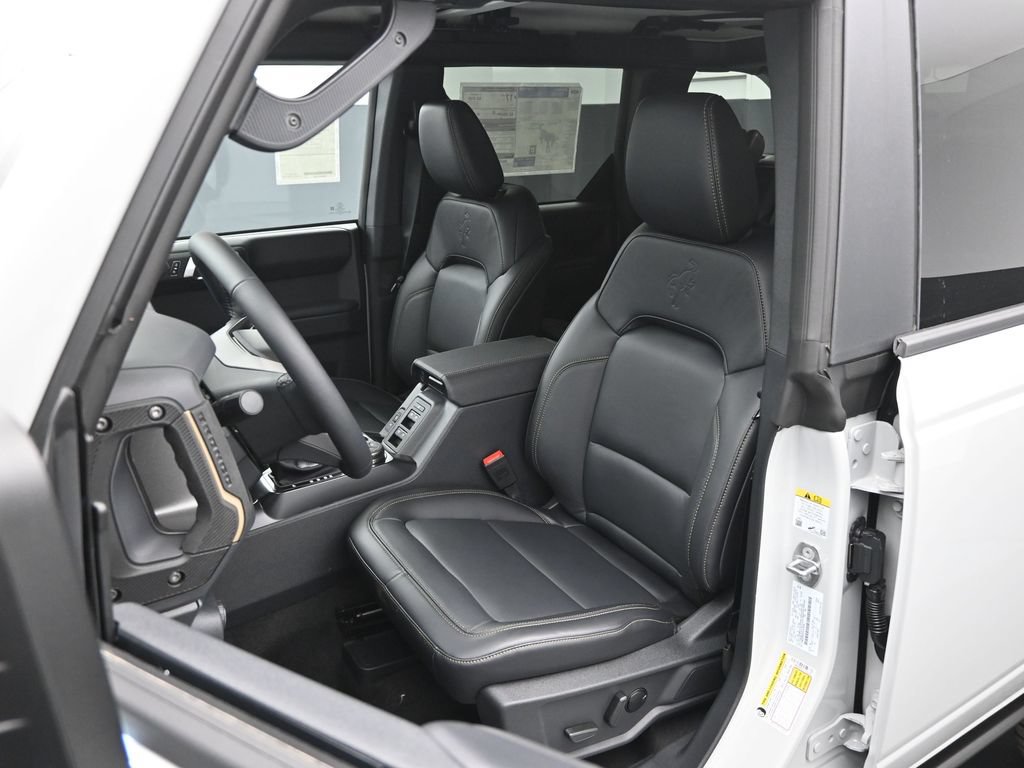 New 2026 Ford Bronco Badlands AWD/4WD image 9