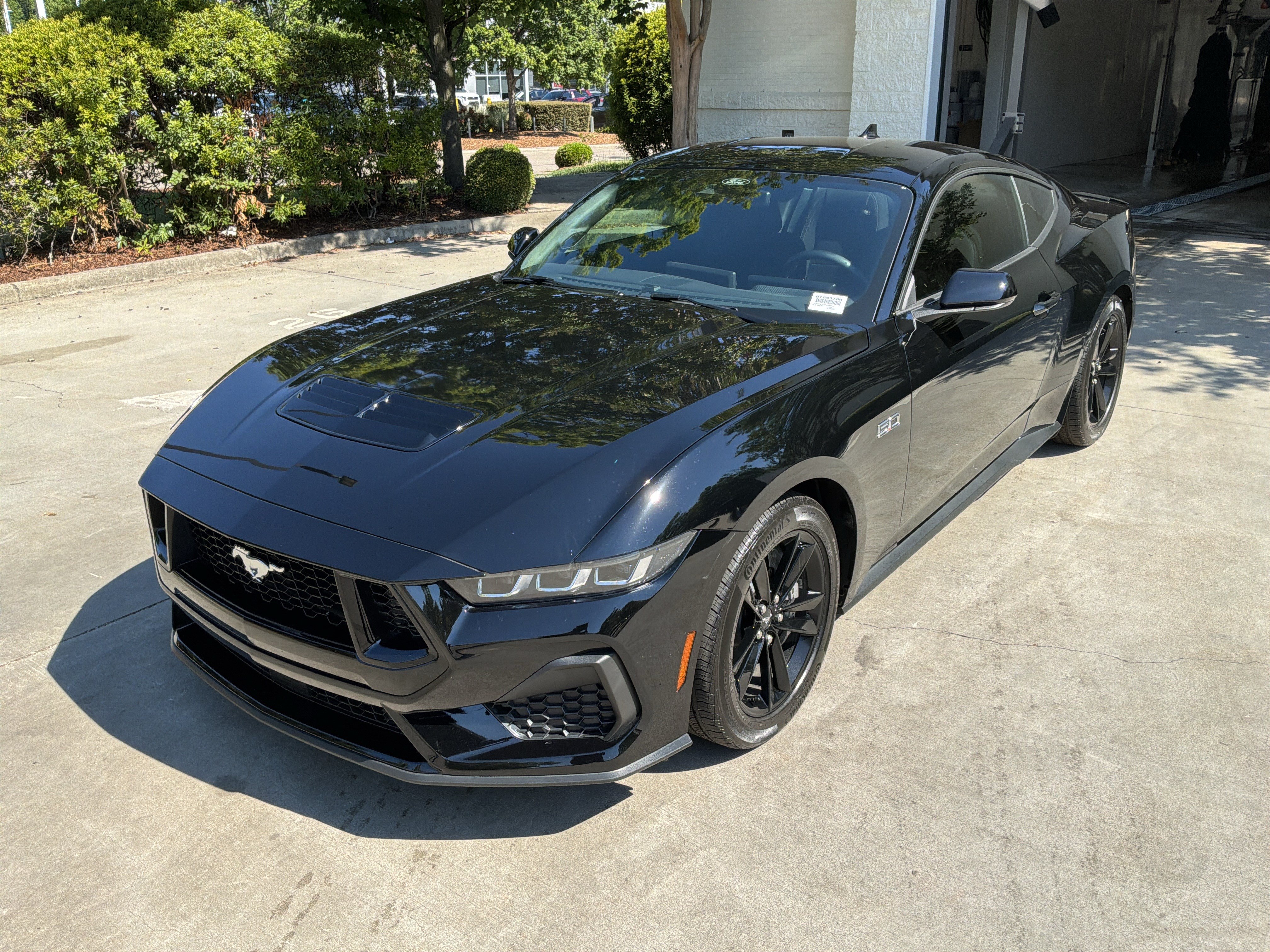 Used 2025 Ford Mustang GT RWD image 5