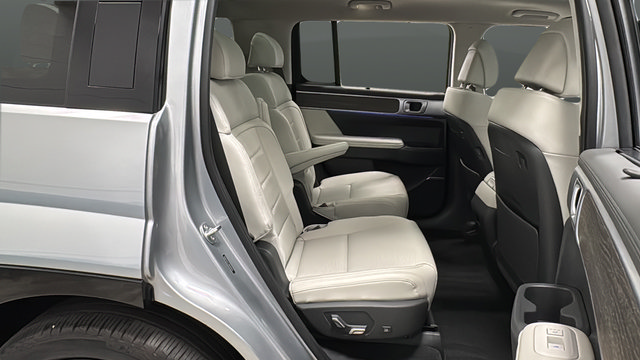 Used 2024 Hyundai Santa Fe Calligraphy AWD/4WD image 24