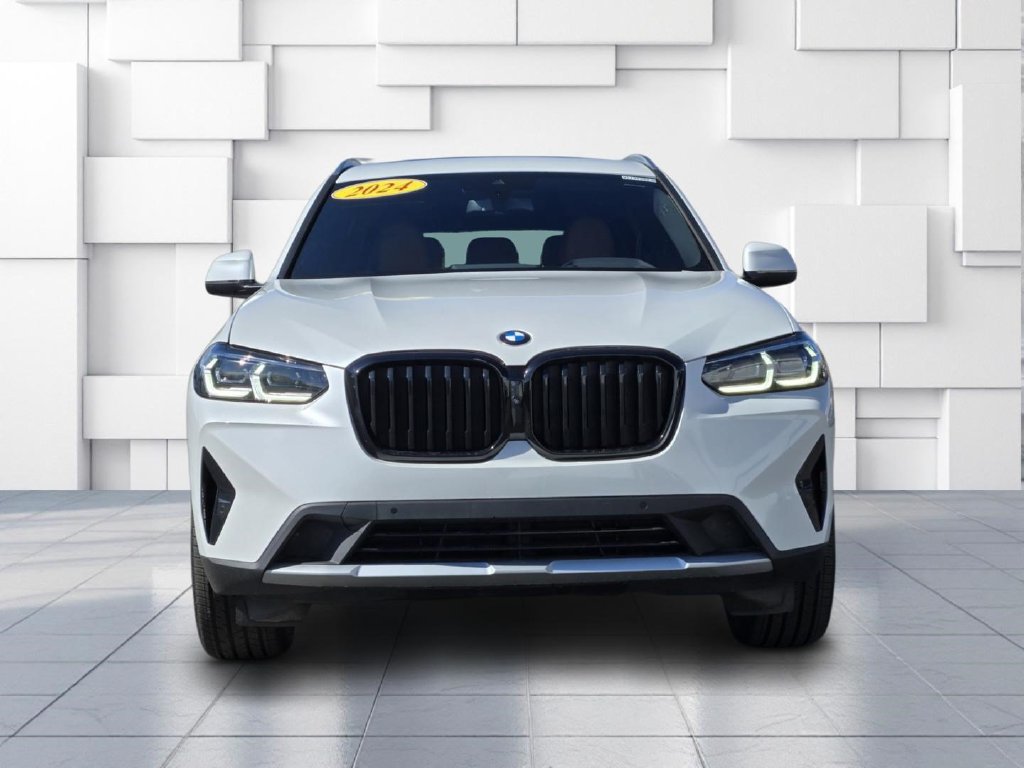 Used 2024 BMW X3 xDrive30i w/ Premium Package AWD/4WD image 2