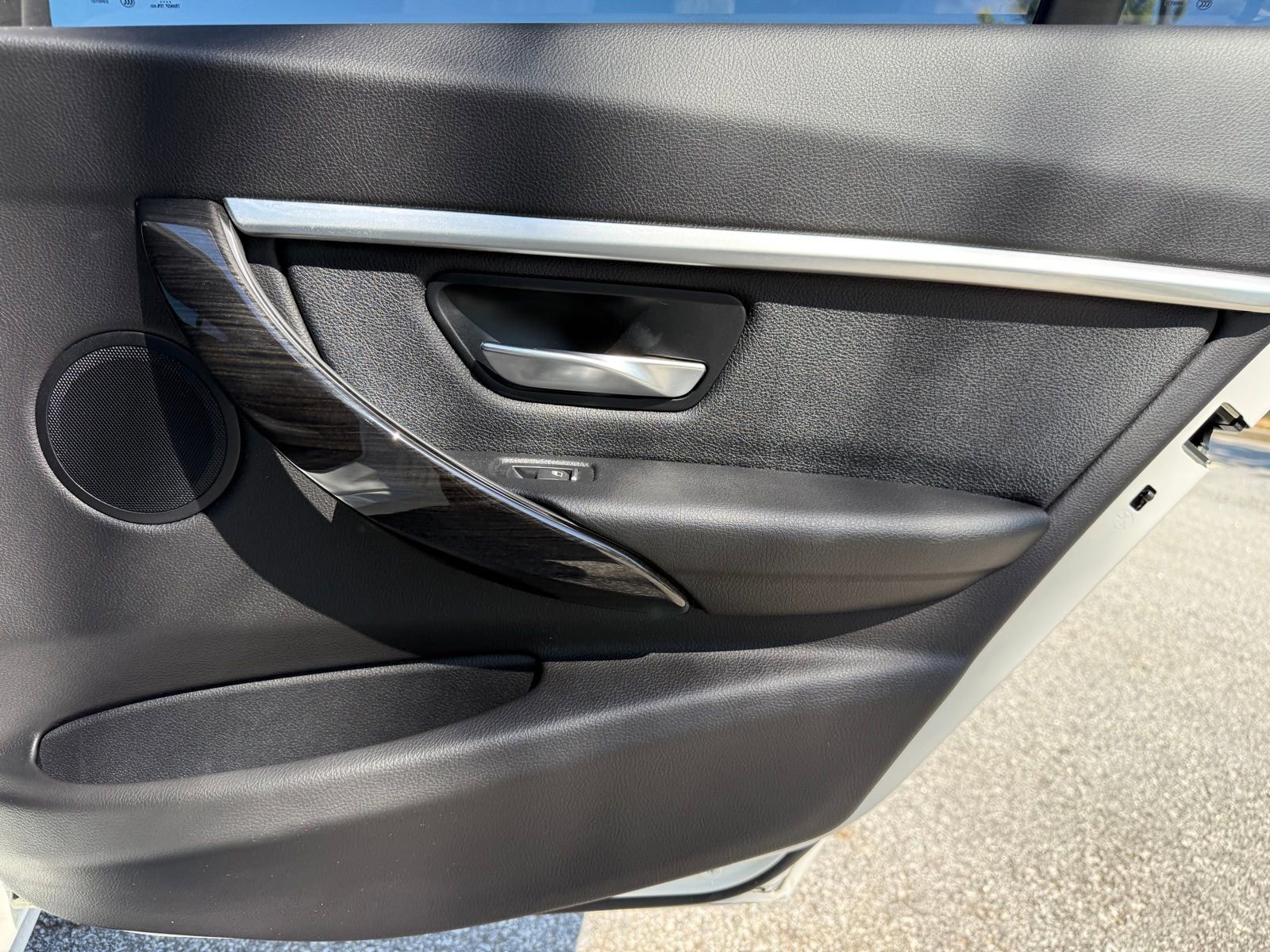 Used 2018 BMW 330i xDrive Sedan w/ Convenience Package AWD/4WD image 47