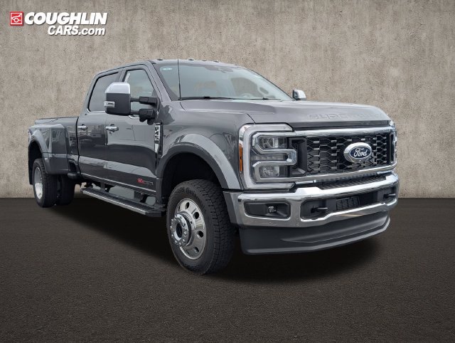 New 2027 Ford F450 Lariat w/ Chrome Package