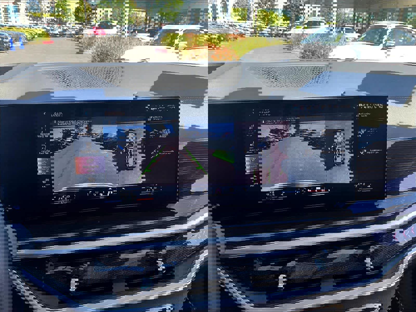 Used 2024 BMW X5 xDrive50e w/ Premium Package image 23