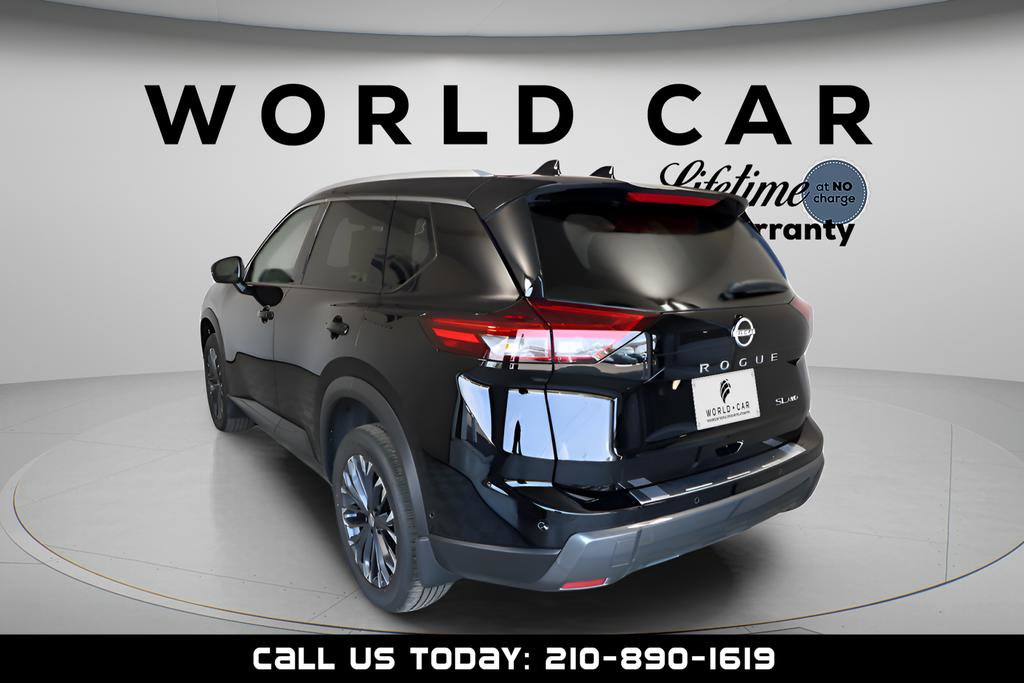 Used 2025 Nissan Rogue SL w/ Tech Package image 5