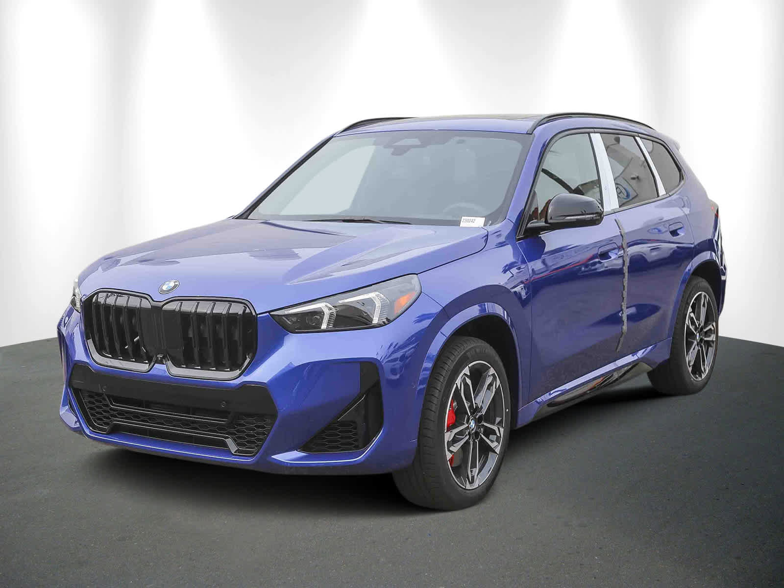 New 2026 BMW X1 xDrive28i w/ Technology Package image 3