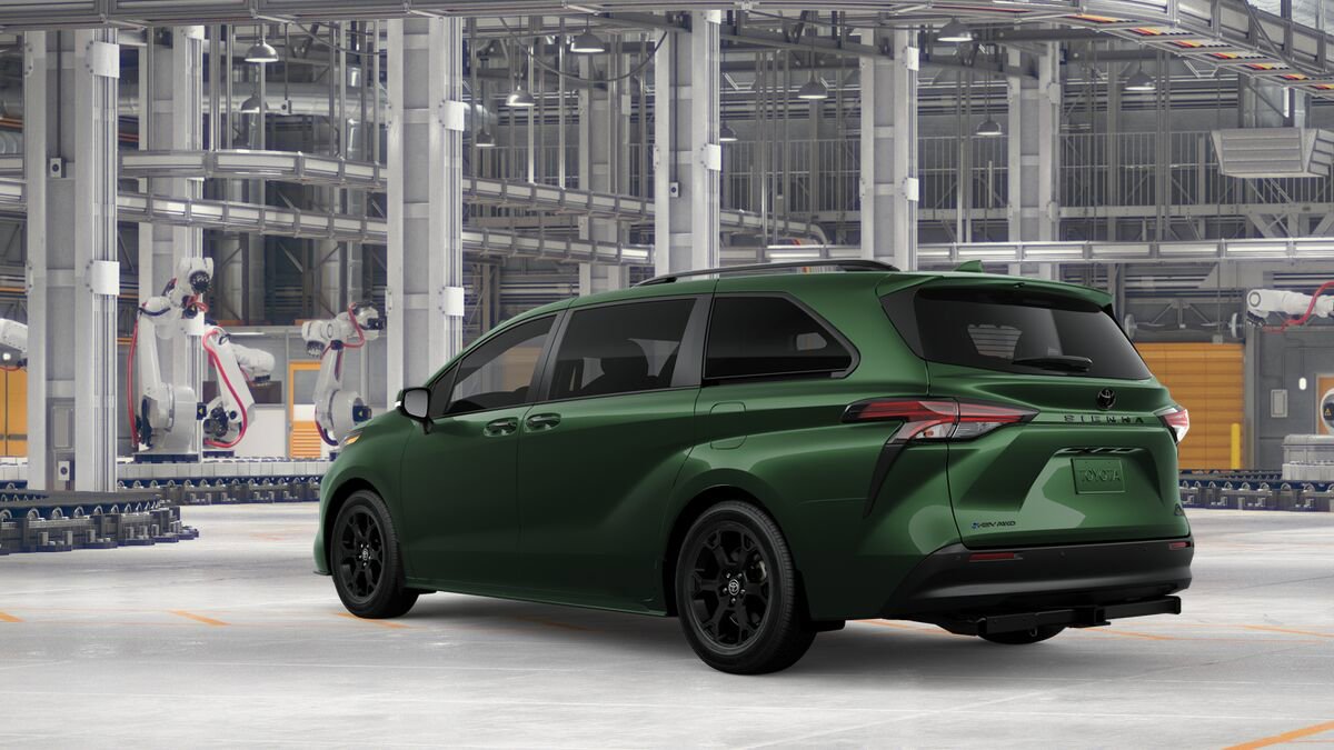 New 2026 Toyota Sienna XLE Woodland Edition image 6