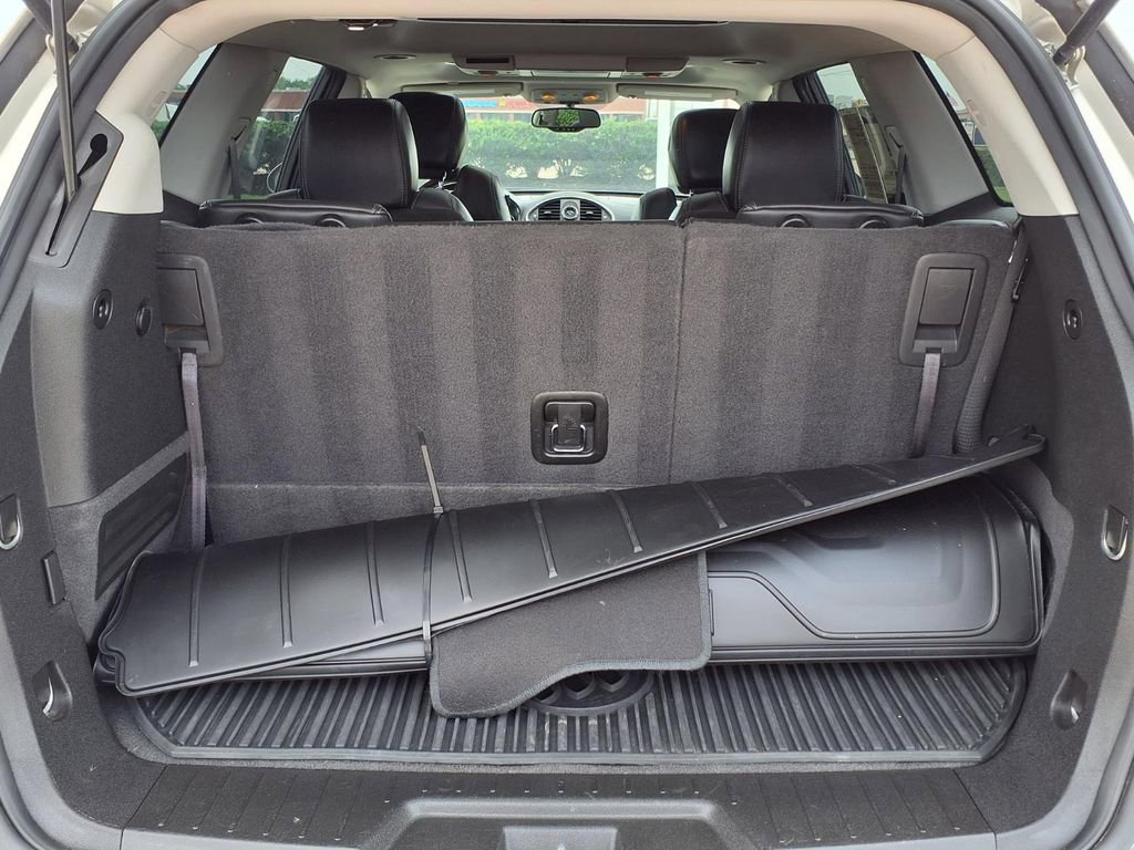 Used 2013 Buick Enclave Premium FWD image 12
