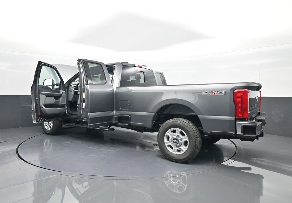 New 2026 Ford F250 XLT image 59