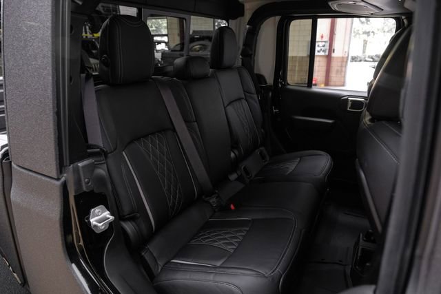 Used 2025 Jeep Gladiator Rubicon w/ Safety Group AWD/4WD image 77