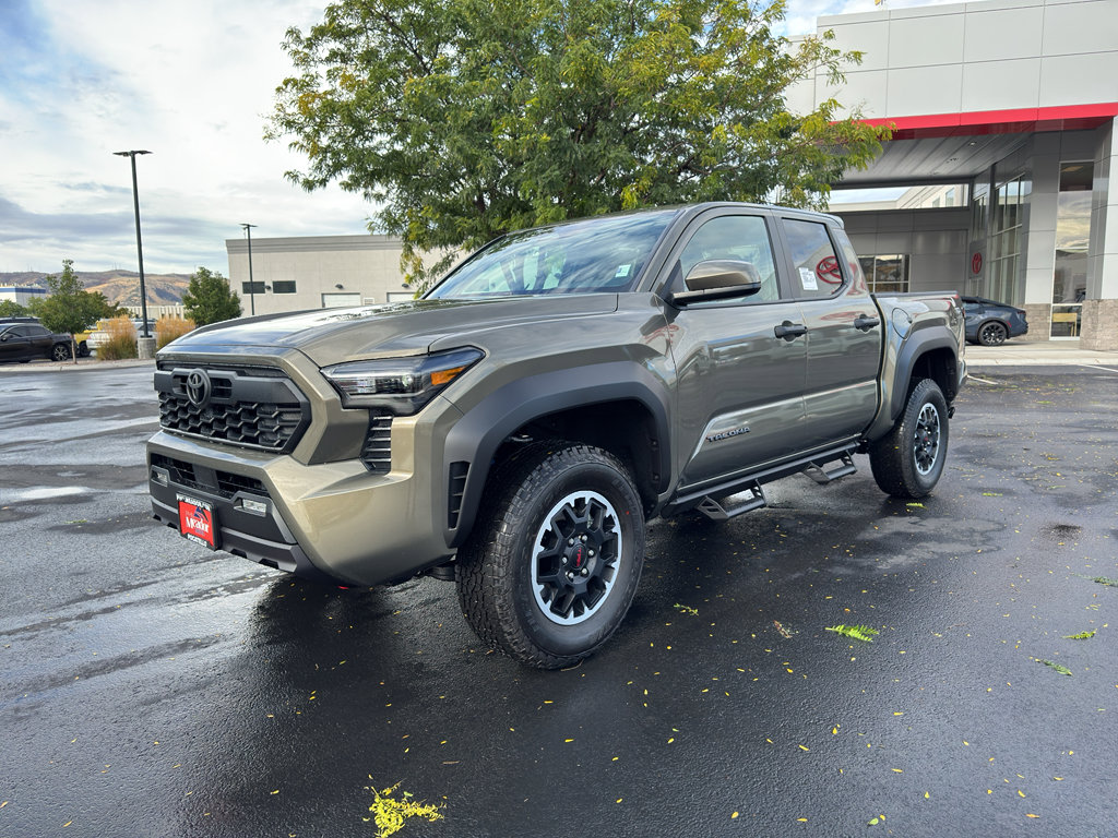 New 2025 Toyota Tacoma SR5 image 5