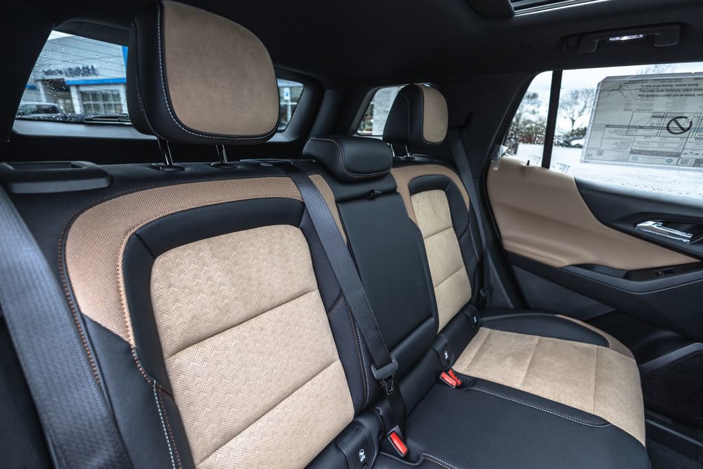 New 2026 Chevrolet Equinox ACTIV w/ Safety and Technology Package image 35