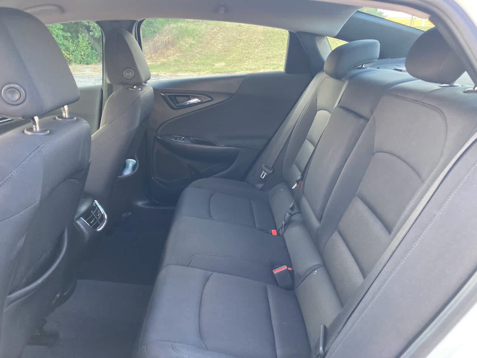 Used 2018 Chevrolet Malibu LT FWD image 4