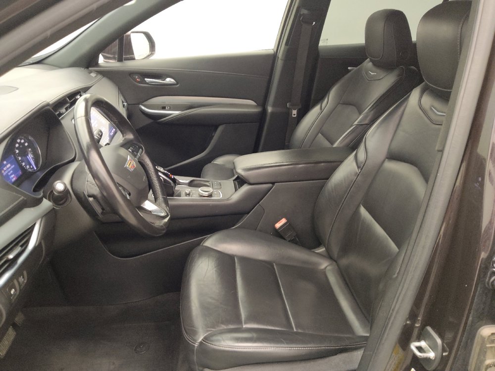 Used 2020 Cadillac XT4 Premium Luxury FWD image 17