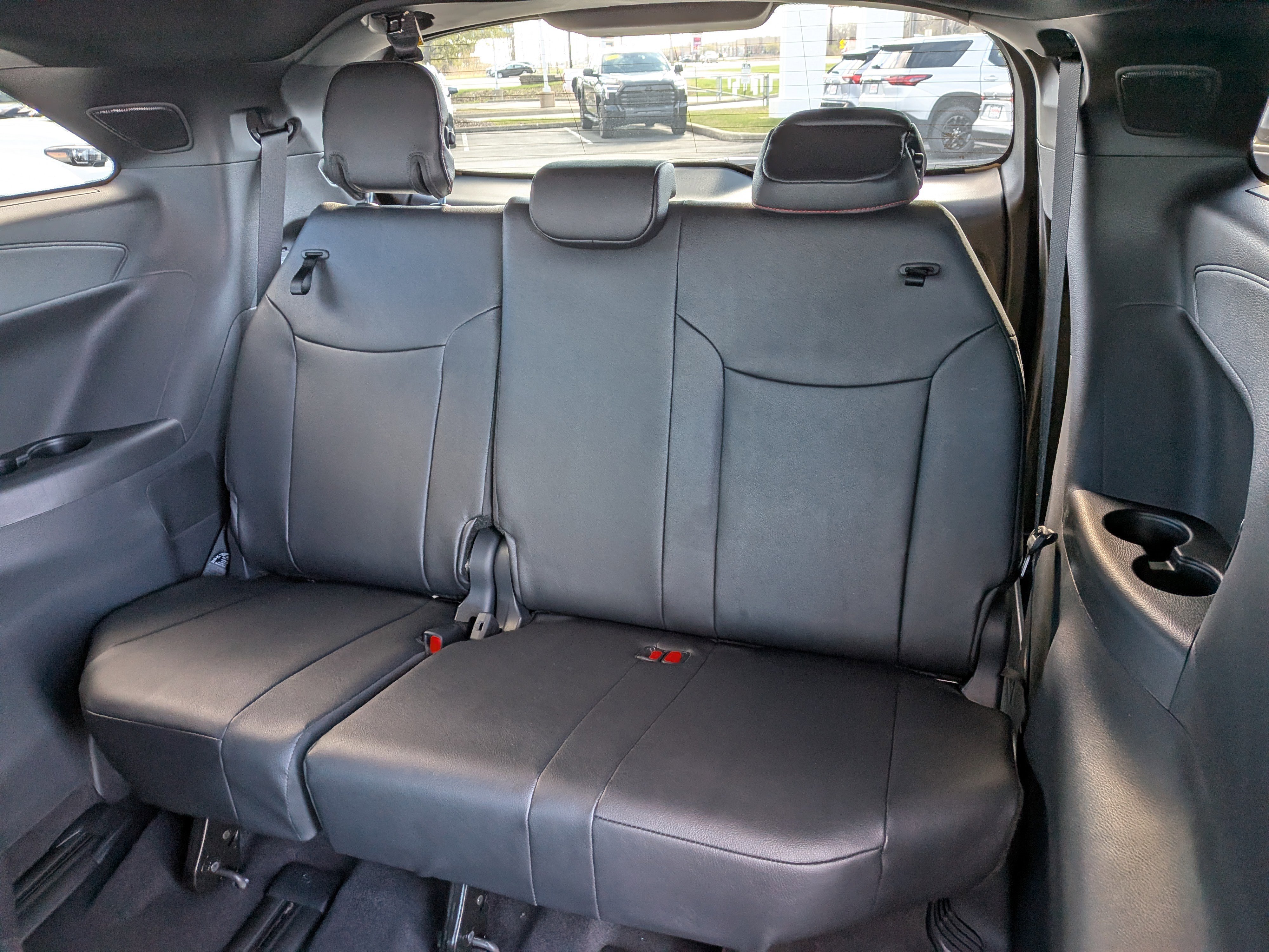 Used 2025 Toyota Sienna XSE w/ XSE Premium Package AWD/4WD image 22
