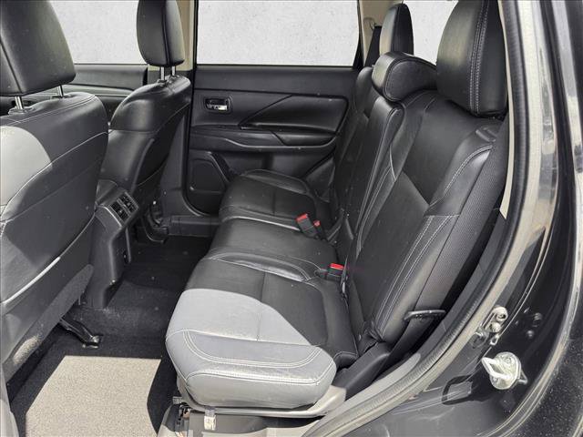 Used 2020 Mitsubishi Outlander SEL AWD/4WD image 17
